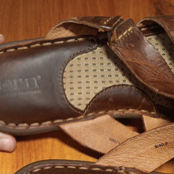 Born Brown Leather Sandals women's size 9 - Picture 5 of 9